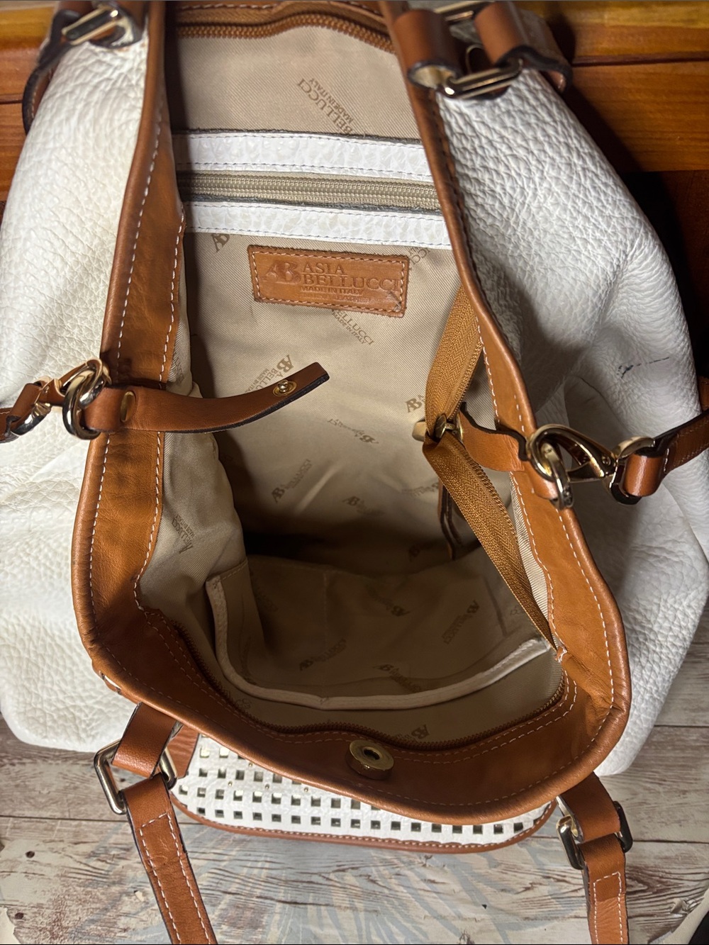 Asia Bellucci white genuine leather satchel - Picture 7 of 16